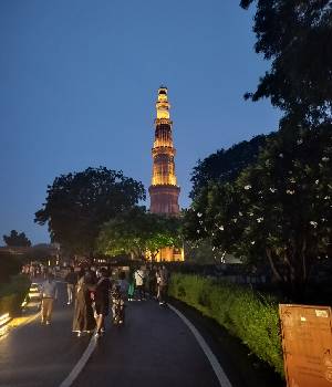 Delhi Tours