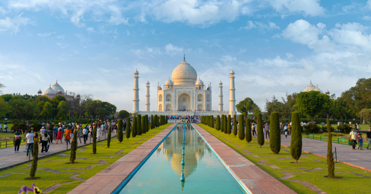 Taj Mahal Tour from Delhi with Tickets